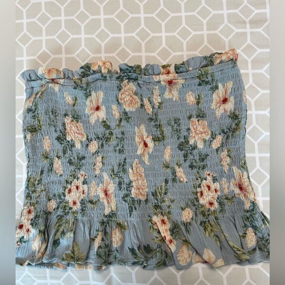 American Eagle strapless crop top, medium size, light blue floral - Picture 5 of 8